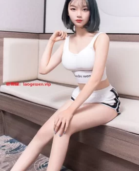 郑州小学妹，人美逼美，小蛮腰小翘臀