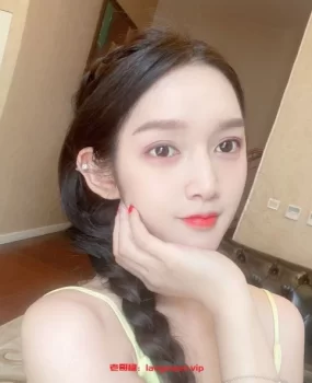 极品小美女刚毕业下海 下面还是粉嫩的动作还有点生疏